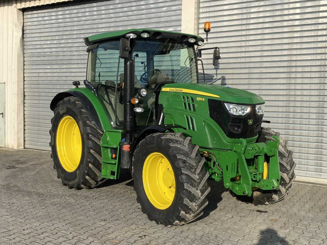 John Deere 6115R - טרקטור חקלאי: תמונה 3 John Deere 6115R - טרקטור חקלאי: תמונה 3