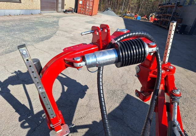 Seppi M SMO AVS 225 - מכסחת שוליים: תמונה 3 Seppi M SMO AVS 225 - מכסחת שוליים: תמונה 3