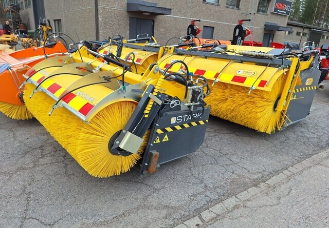 Stark KAH1600 ST - מטאטא עבור כלי רכב עירוני/ מיוחד: תמונה 5 Stark KAH1600 ST - מטאטא עבור כלי רכב עירוני/ מיוחד: תמונה 5
