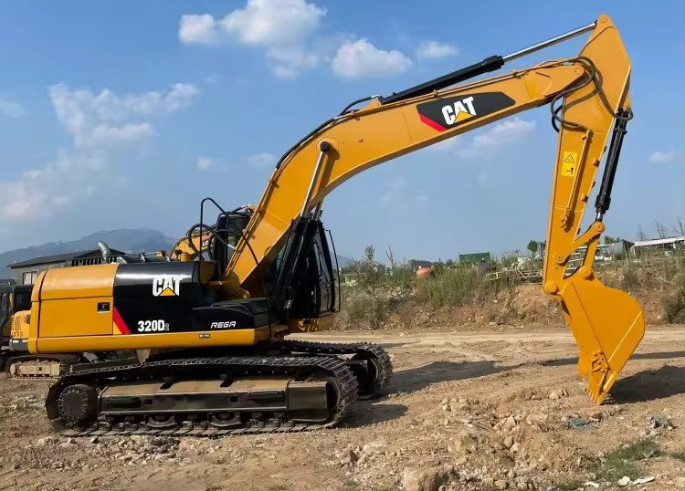 CATERPILLAR Crawler excavator Used excavator cat320 Japan brand Used CAT 320 Excavator Caterpillar 320D Crawler Excavator CAT320 used digger for sale - מחפר סורק: תמונה 4 CATERPILLAR Crawler excavator Used excavator cat320 Japan brand Used CAT 320 Excavator Caterpillar 320D Crawler Excavator CAT320 used digger for sale - מחפר סורק: תמונה 4