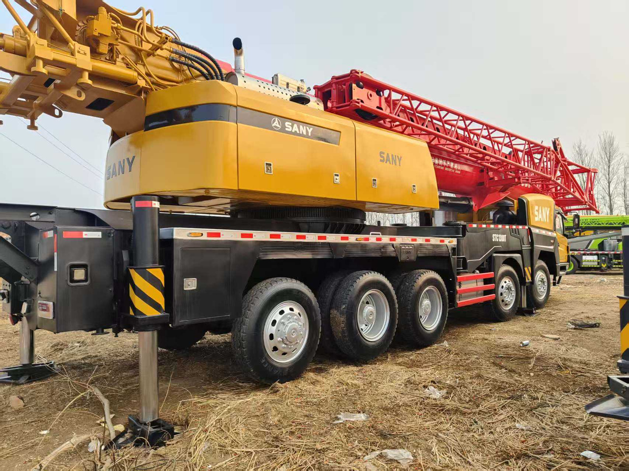 SANY STC1000 100Ton truck crane - עגורן נייד: תמונה 3 SANY STC1000 100Ton truck crane - עגורן נייד: תמונה 3