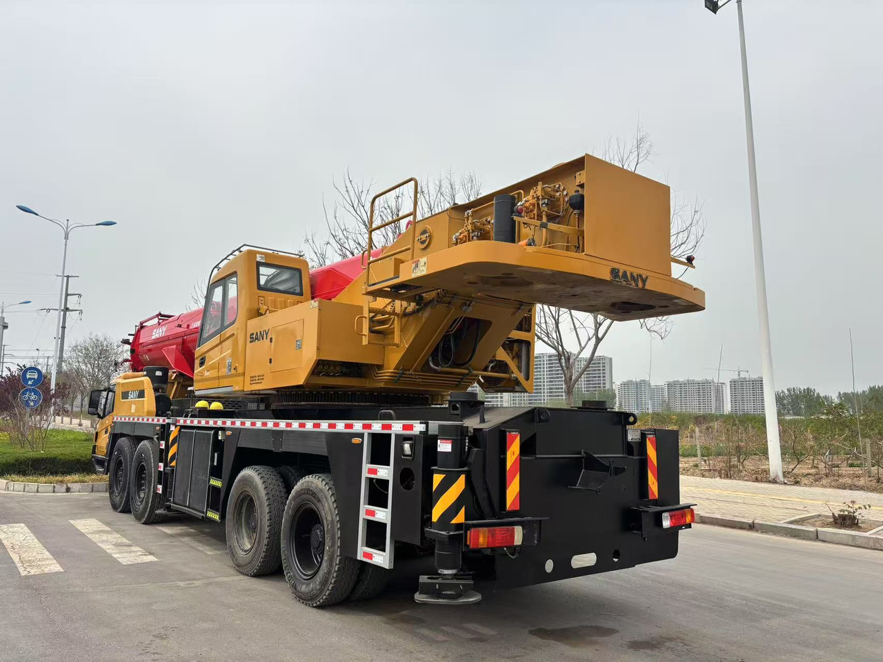 SANY STC800T6 STC80T6 STC800T5 STC80T5 STC500 50ton 80ton truck crane - עגורן נייד: תמונה 4 SANY STC800T6 STC80T6 STC800T5 STC80T5 STC500 50ton 80ton truck crane - עגורן נייד: תמונה 4