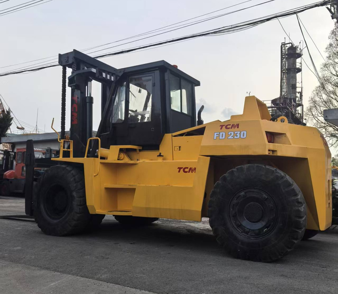 TCM FD230 23ton 25 ton FD250 FD200 FD160 15 ton 16 ton diesel forklift - מלגזת סולר: תמונה 4 TCM FD230 23ton 25 ton FD250 FD200 FD160 15 ton 16 ton diesel forklift - מלגזת סולר: תמונה 4