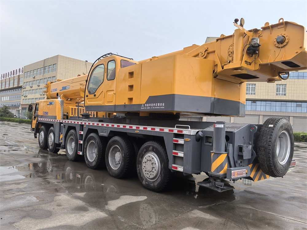 XCMG QY100K QY130K QY160K QAY200 QAY240 QAY300 QAY350 used truck crane - עגורן נייד: תמונה 4 XCMG QY100K QY130K QY160K QAY200 QAY240 QAY300 QAY350 used truck crane - עגורן נייד: תמונה 4