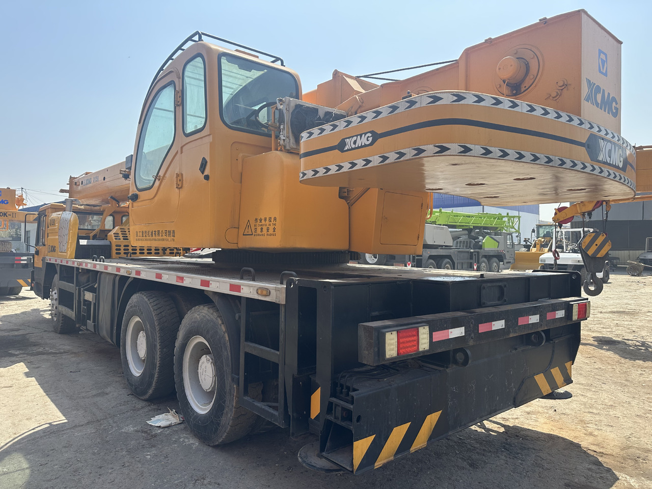 XCMG QY25K 25 ton truck crane - עגורן נייד: תמונה 4 XCMG QY25K 25 ton truck crane - עגורן נייד: תמונה 4