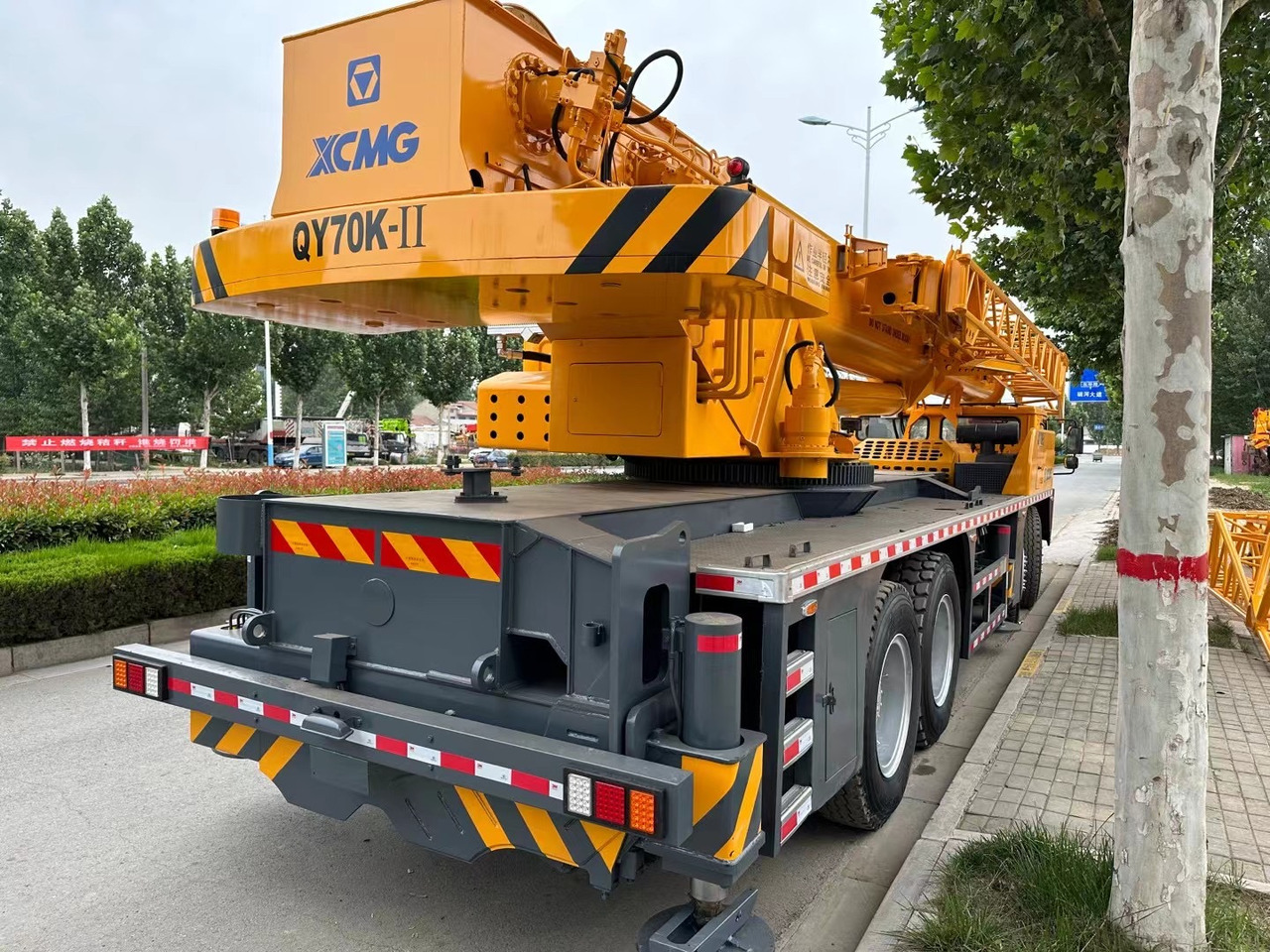 XCMG QY70K - עגורן נייד: תמונה 5 XCMG QY70K - עגורן נייד: תמונה 5