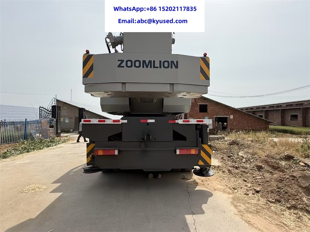 ZOOMLION ZTC700V QY70V 50Ton 70ton truck crane - עגורן נייד: תמונה 5 ZOOMLION ZTC700V QY70V 50Ton 70ton truck crane - עגורן נייד: תמונה 5