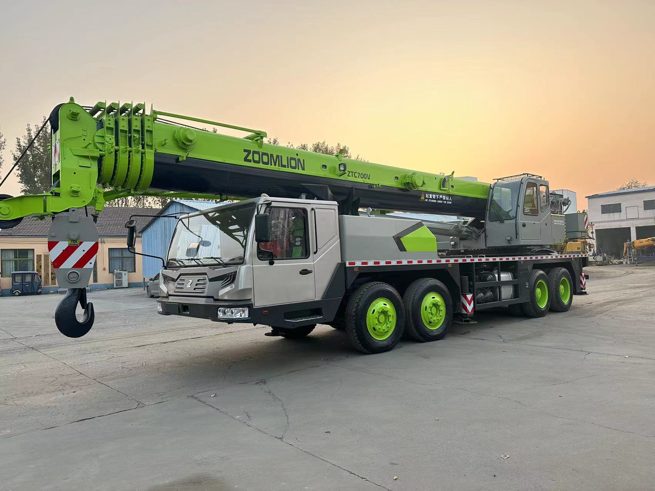 ZOOMLION ZTC700V QY70V 70 ton 80 ton 90 ton 100 ton 110 ton 120 ton used truck crane - עגורן נייד: תמונה 2 ZOOMLION ZTC700V QY70V 70 ton 80 ton 90 ton 100 ton 110 ton 120 ton used truck crane - עגורן נייד: תמונה 2