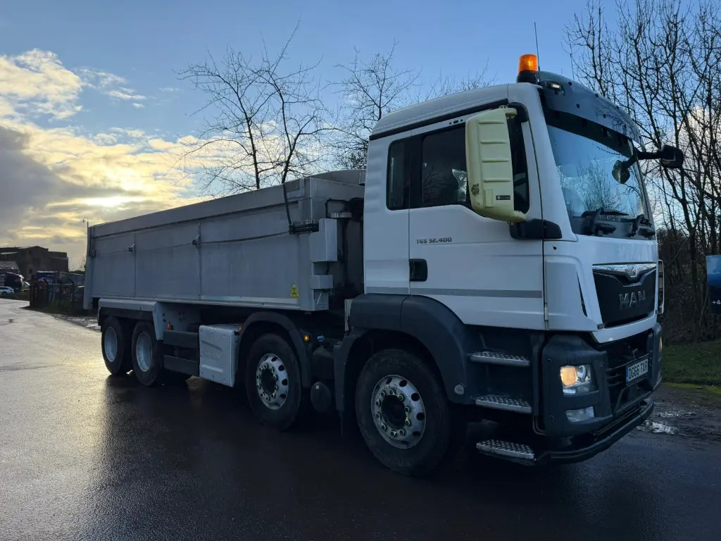 MAN TGS 32.400 Tipper 8x4 - RHD - מזהיר: תמונה 3 MAN TGS 32.400 Tipper 8x4 - RHD - מזהיר: תמונה 3