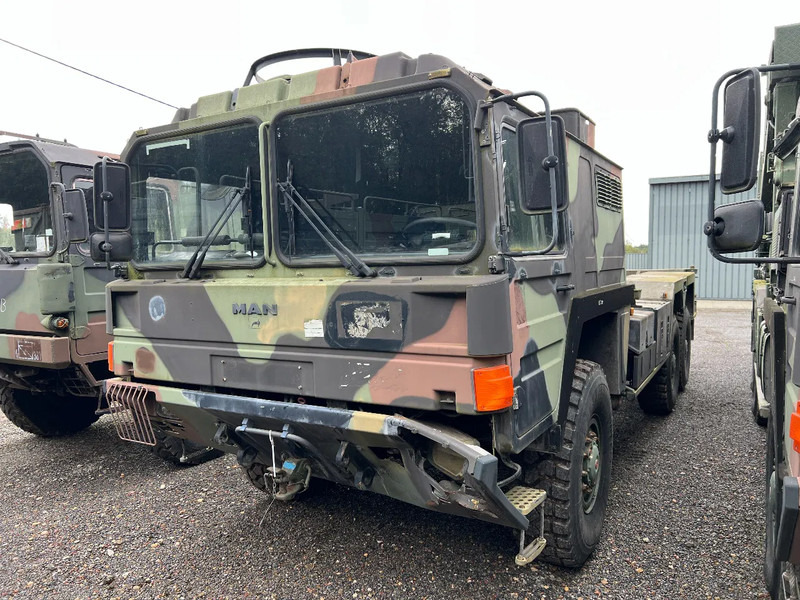 MAN KAT 25.422DFAEG 6X6 CABIN CHASSIS - TWIST LOCKS SYSTEM - משאית: תמונה 1 MAN KAT 25.422DFAEG 6X6 CABIN CHASSIS - TWIST LOCKS SYSTEM - משאית: תמונה 1