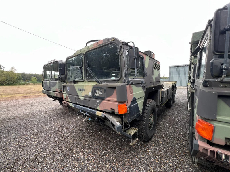 MAN KAT 25.422DFAEG 6X6 CABIN CHASSIS - TWIST LOCKS SYSTEM - משאית: תמונה 2 MAN KAT 25.422DFAEG 6X6 CABIN CHASSIS - TWIST LOCKS SYSTEM - משאית: תמונה 2