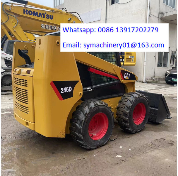 Caterpillar 246D - מעמיס היגוי החלקה: תמונה 3 Caterpillar 246D - מעמיס היגוי החלקה: תמונה 3