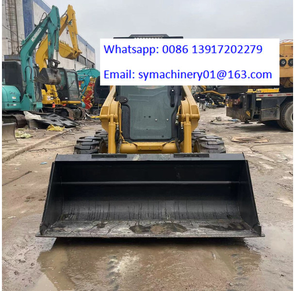 Caterpillar 246D - מעמיס היגוי החלקה: תמונה 5 Caterpillar 246D - מעמיס היגוי החלקה: תמונה 5