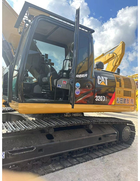 הַחכָּרָה Caterpillar 320D2 Caterpillar 320D2: תמונה 9