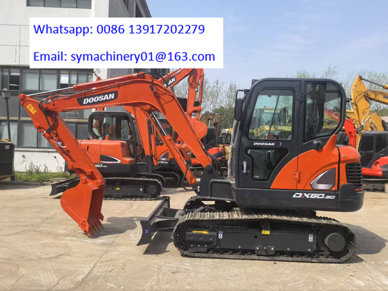 מיני מחפר Doosan DX60: תמונה 6