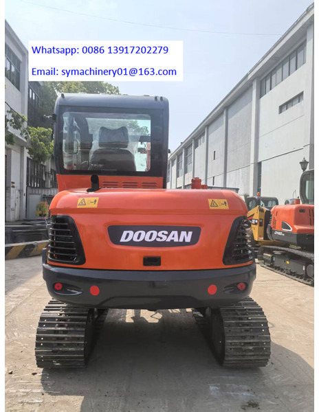 מיני מחפר Doosan DX60: תמונה 7