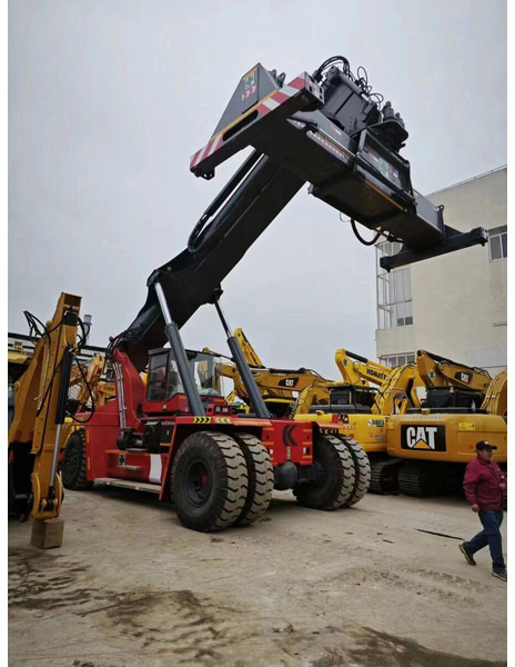 Kalmar DRF450 - מערים הגעה: תמונה 5 Kalmar DRF450 - מערים הגעה: תמונה 5