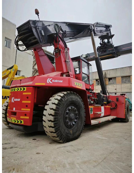 Kalmar DRF450 - מערים הגעה: תמונה 1 Kalmar DRF450 - מערים הגעה: תמונה 1