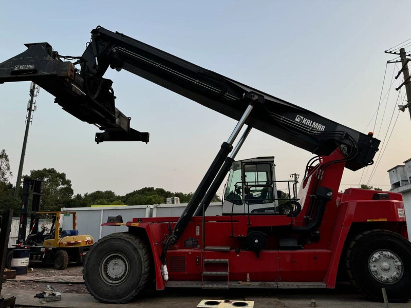 Kalmar DRU450 - מערים הגעה: תמונה 3 Kalmar DRU450 - מערים הגעה: תמונה 3