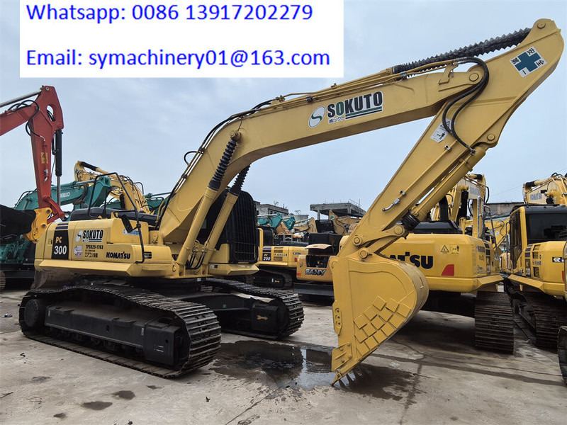 Komatsu PC300 - מחפר סורק: תמונה 1 Komatsu PC300 - מחפר סורק: תמונה 1