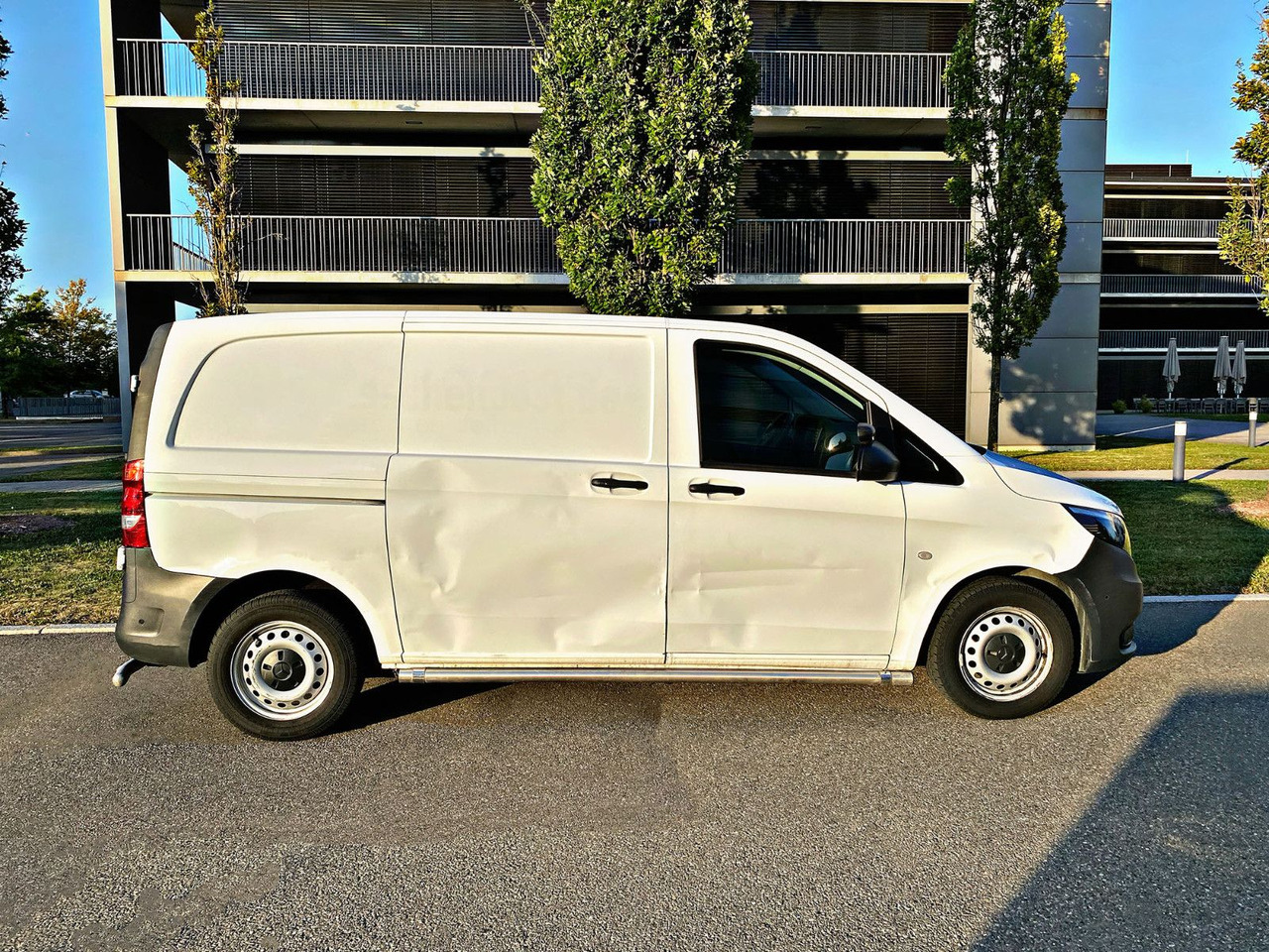 Mercedes-Benz Vito Kasten 111 CDI FWD kompakt|Kamera|Navi|19% - כלי רכב מסחרי קטן: תמונה 2 Mercedes-Benz Vito Kasten 111 CDI FWD kompakt|Kamera|Navi|19% - כלי רכב מסחרי קטן: תמונה 2