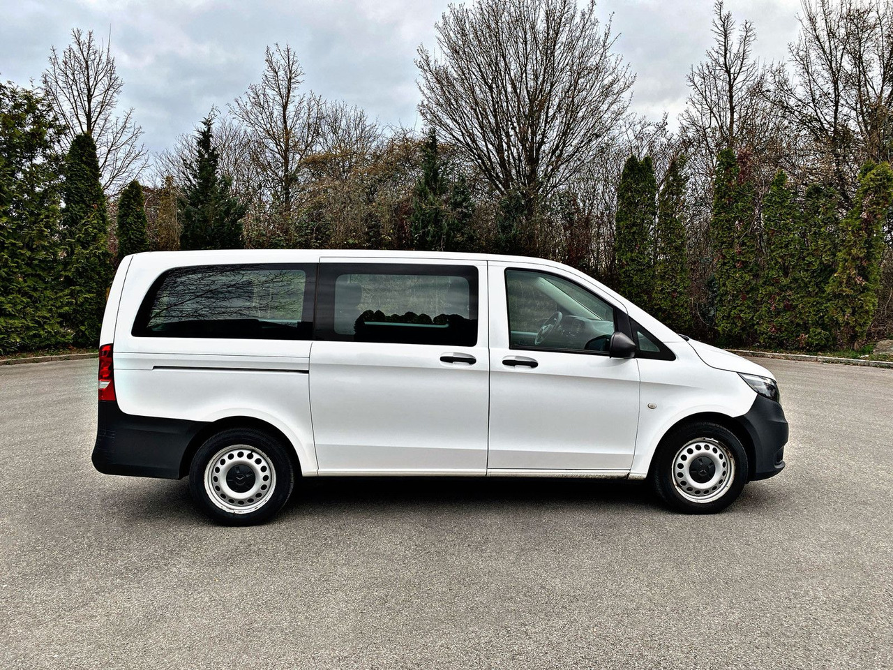 Mercedes-Benz Vito Tourer 114 CDI|Pro|Allrad|lang|8-Sitze|19% - כלי רכב מסחרי לנוסעים: תמונה 2 Mercedes-Benz Vito Tourer 114 CDI|Pro|Allrad|lang|8-Sitze|19% - כלי רכב מסחרי לנוסעים: תמונה 2