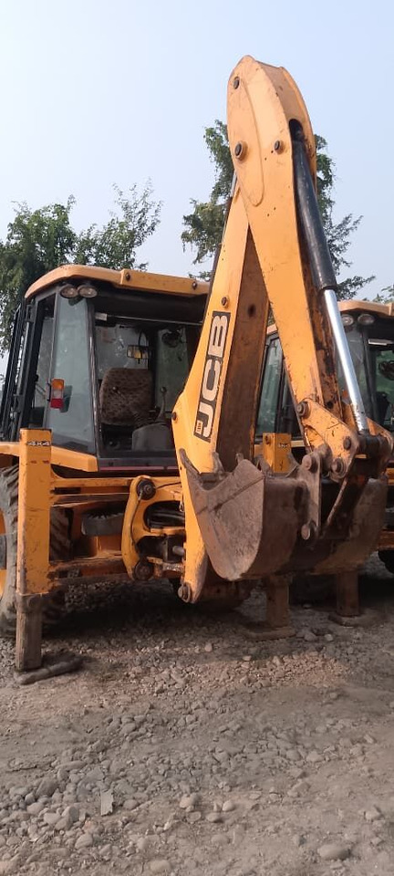JCB 3DX backhoe loader - מחפרון: תמונה 4 JCB 3DX backhoe loader - מחפרון: תמונה 4