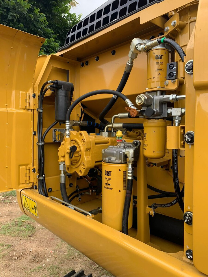 New Caterpillar 323D3 tracked excavator - מחפר סורק: תמונה 3 New Caterpillar 323D3 tracked excavator - מחפר סורק: תמונה 3