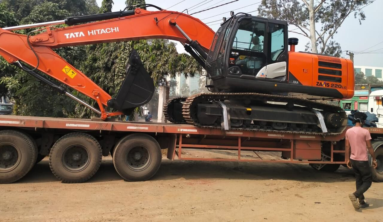 New Hitachi ZX220 LC tracked excavator - מחפר סורק: תמונה 4 New Hitachi ZX220 LC tracked excavator - מחפר סורק: תמונה 4