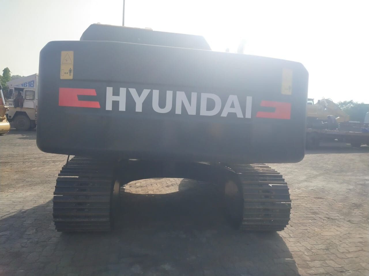 New Hyundai R210 tracked excavator - מחפר סורק: תמונה 5 New Hyundai R210 tracked excavator - מחפר סורק: תמונה 5