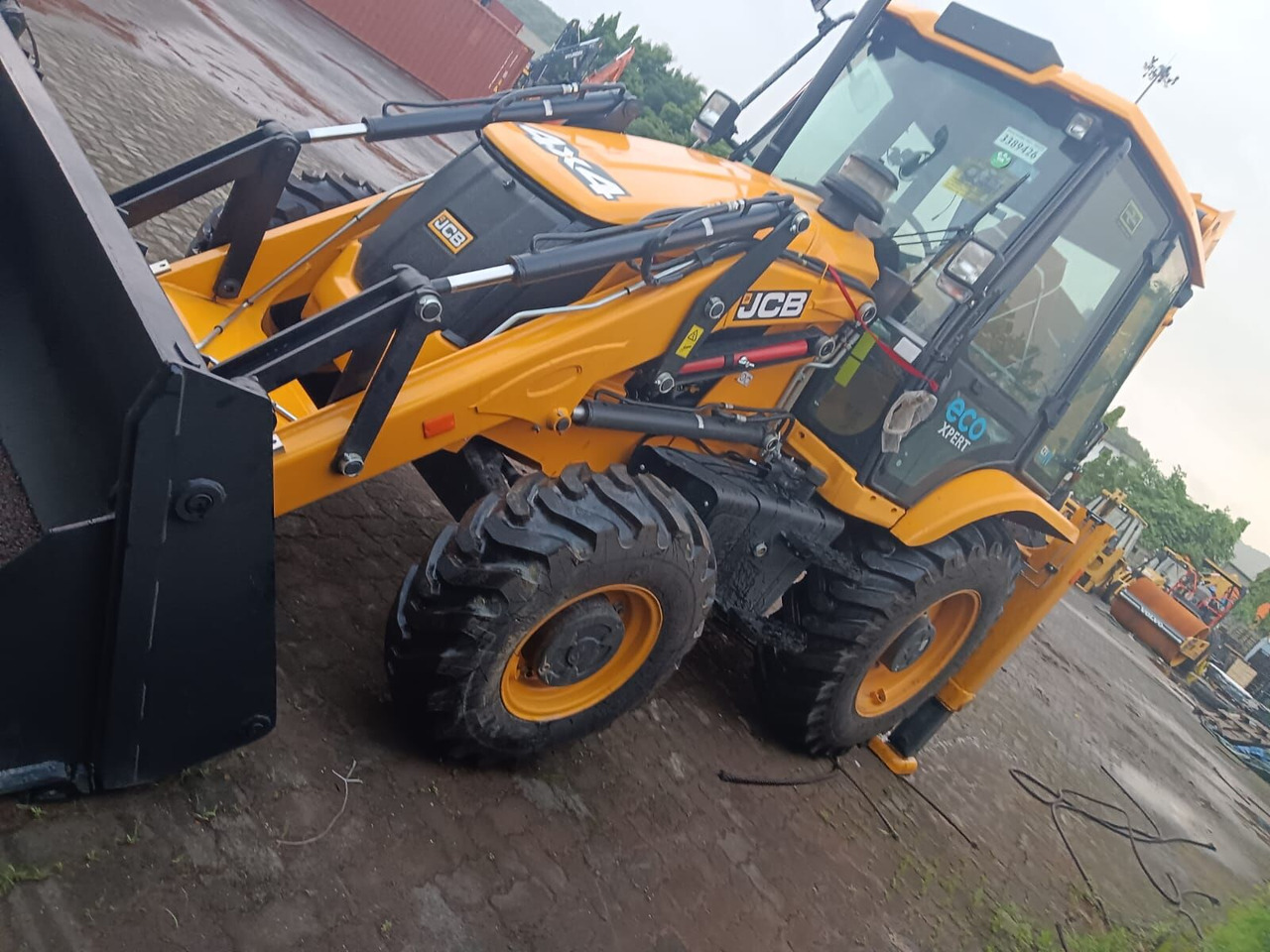New JCB 3DX backhoe loader - מחפרון: תמונה 1 New JCB 3DX backhoe loader - מחפרון: תמונה 1