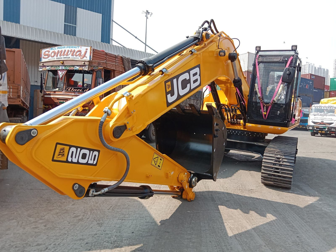 New JCB JS 200 tracked excavator - מחפר סורק: תמונה 1 New JCB JS 200 tracked excavator - מחפר סורק: תמונה 1