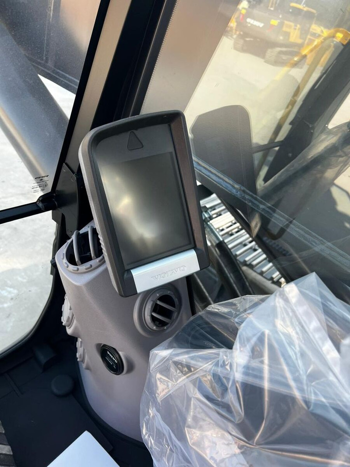 New Volvo EC480DL tracked excavator - מחפר סורק: תמונה 5 New Volvo EC480DL tracked excavator - מחפר סורק: תמונה 5