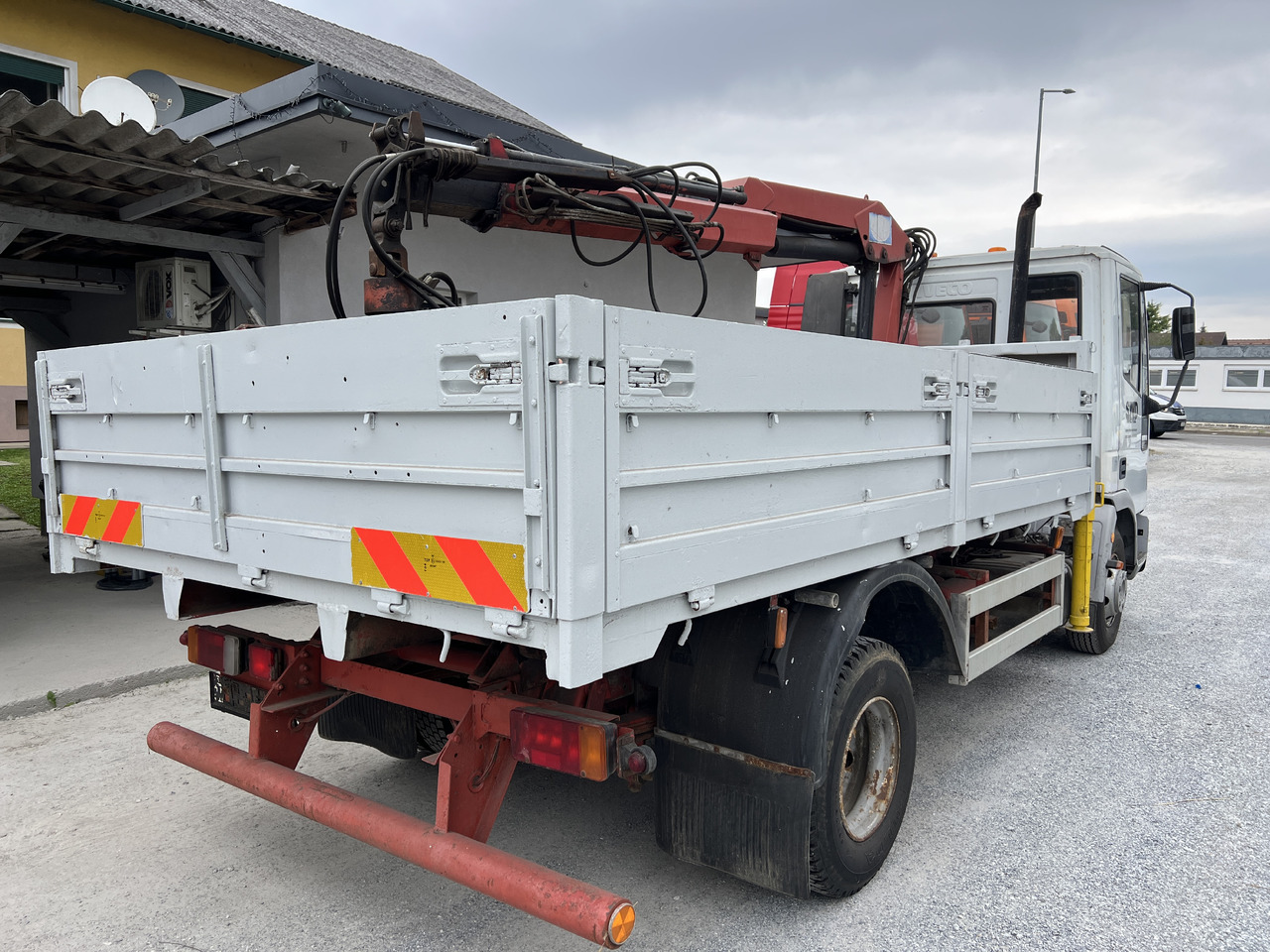 IVECO EUROCARGO 75E15 Kipper mit Kran - מזהיר, משאית מנוף: תמונה 3 IVECO EUROCARGO 75E15 Kipper mit Kran - מזהיר, משאית מנוף: תמונה 3