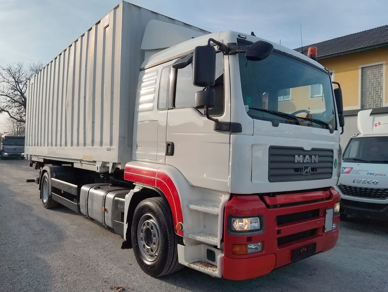 MAN TGA 18 320 - מוביל מכולות/ משאית החלפת גוף: תמונה 2 MAN TGA 18 320 - מוביל מכולות/ משאית החלפת גוף: תמונה 2