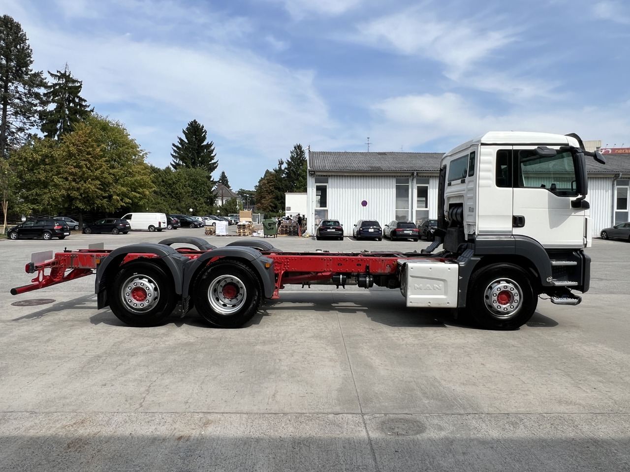 MAN TGS 26 510 Lenk-Liftachse | Retarder | Klima - משאית עם שלדת תא: תמונה 3 MAN TGS 26 510 Lenk-Liftachse | Retarder | Klima - משאית עם שלדת תא: תמונה 3