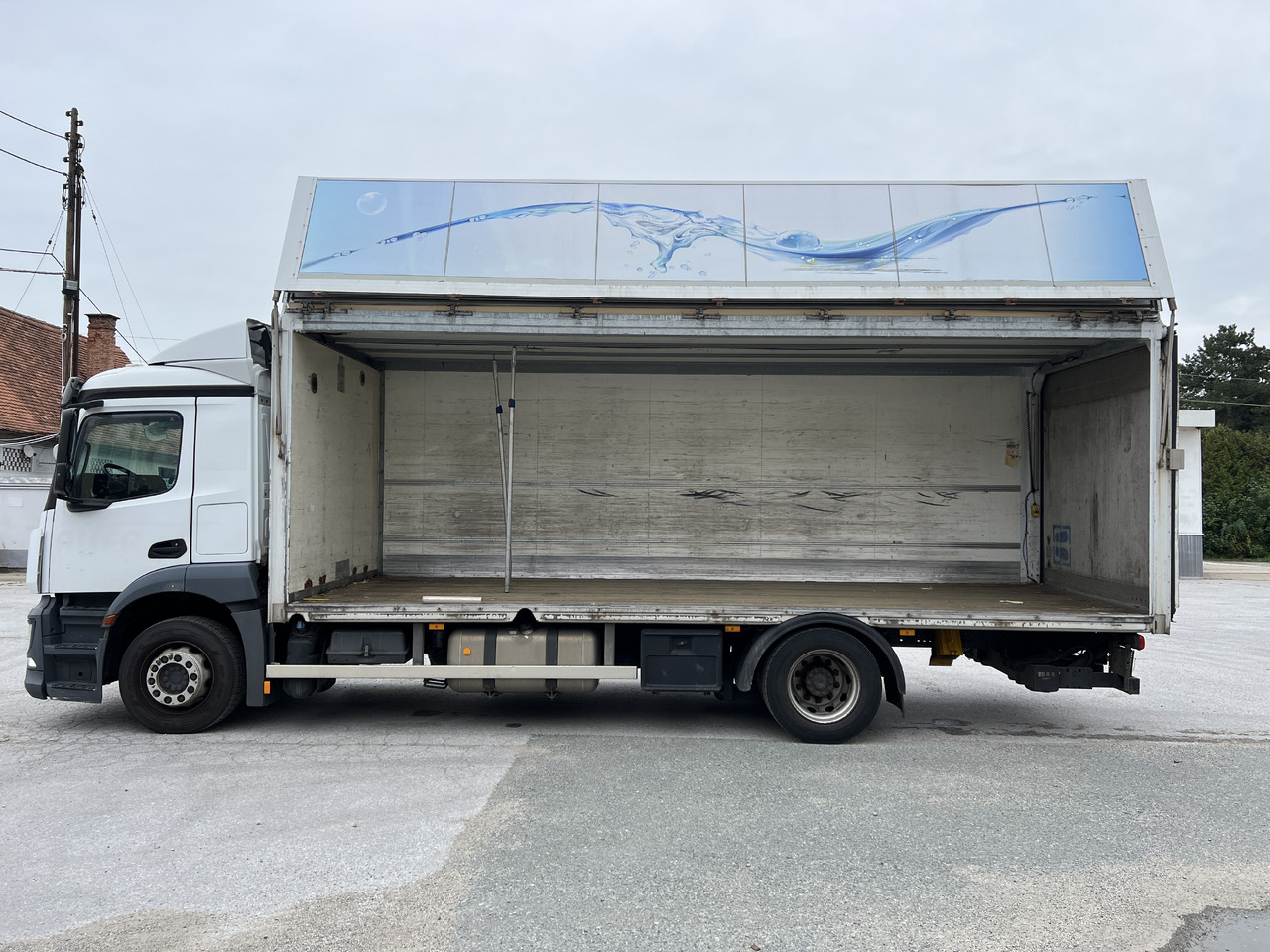 MERCEDES-BENZ ANTOS 18.30 L automatische Seitenladung | LBW | Klima | Tempomat - משאית משקאות: תמונה 4 MERCEDES-BENZ ANTOS 18.30 L automatische Seitenladung | LBW | Klima | Tempomat - משאית משקאות: תמונה 4