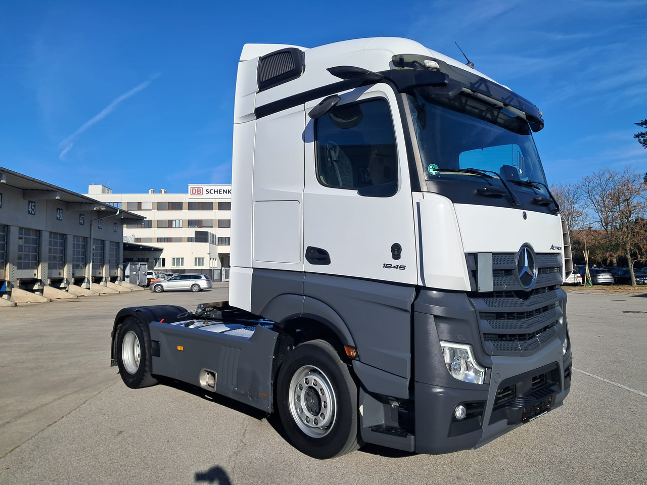 MERCEDES-BENZ Actros 18 45 | Retarder | Standklima | 4 Stück MP5 - יחידת טרקטור: תמונה 2 MERCEDES-BENZ Actros 18 45 | Retarder | Standklima | 4 Stück MP5 - יחידת טרקטור: תמונה 2