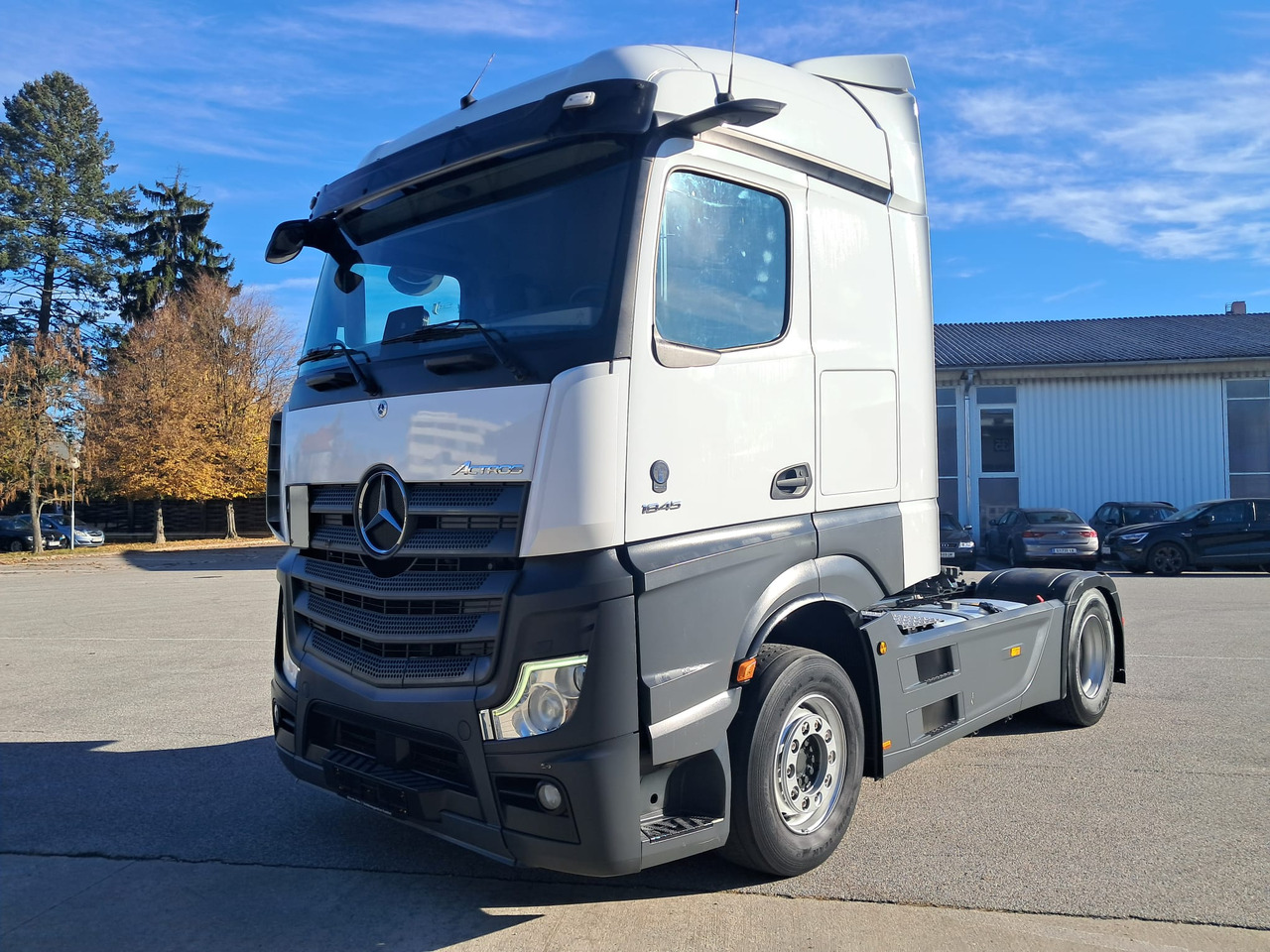 MERCEDES-BENZ Actros 18 45 | Retarder | Standklima | 4 Stück MP5 - יחידת טרקטור: תמונה 1 MERCEDES-BENZ Actros 18 45 | Retarder | Standklima | 4 Stück MP5 - יחידת טרקטור: תמונה 1