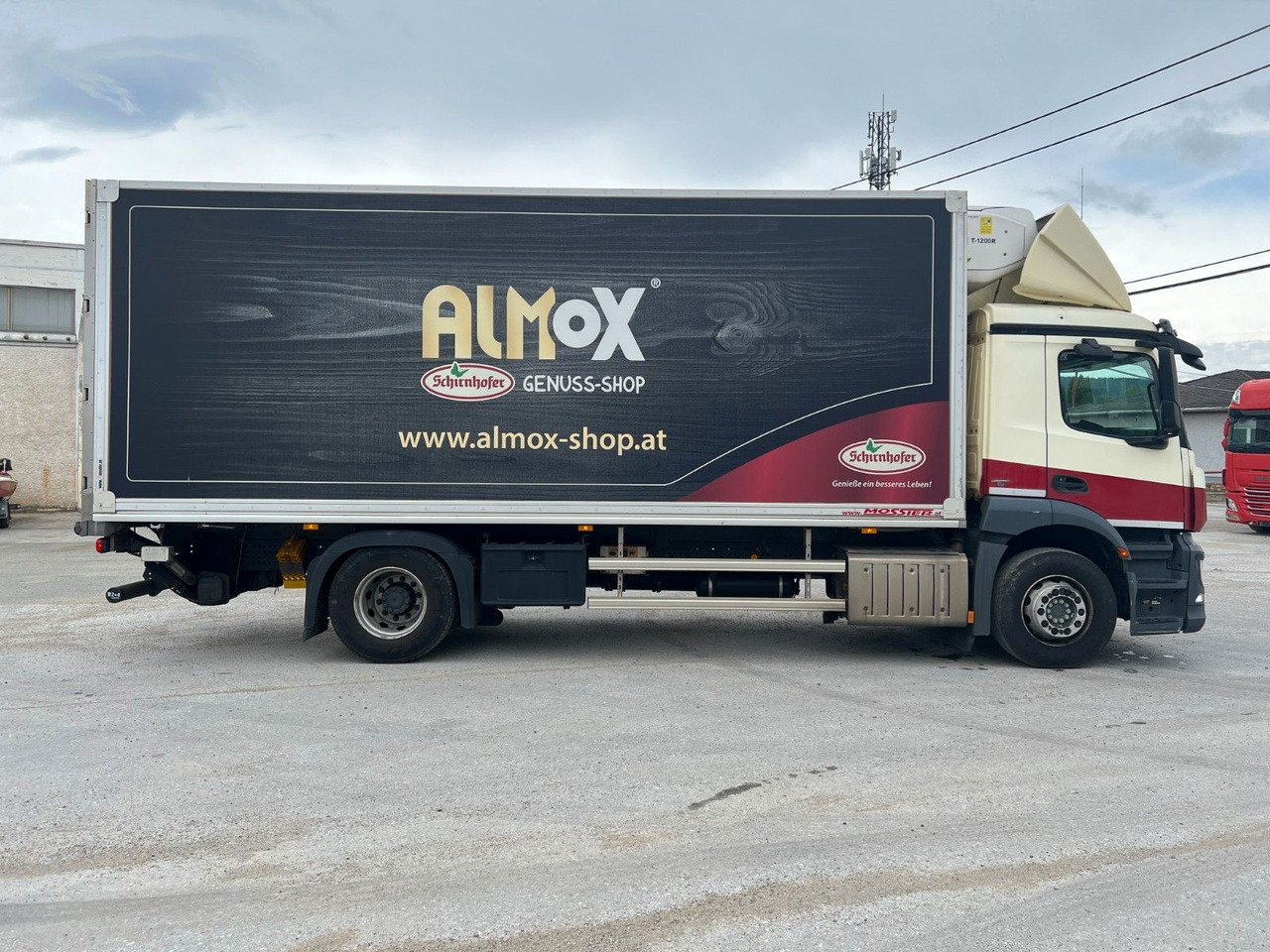 Mercedes-Benz Antos 1833 Kühlkoff LBW | Standheizung | Euro 6 - משאית קירור: תמונה 4 Mercedes-Benz Antos 1833 Kühlkoff LBW | Standheizung | Euro 6 - משאית קירור: תמונה 4