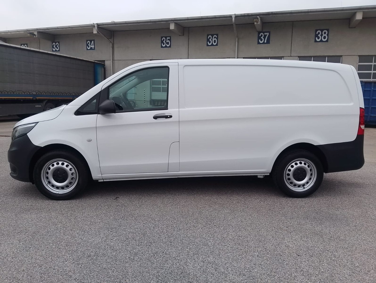Mercedes-Benz VITO 116 CDI - כלי רכב מסחרי עם לוח: תמונה 5 Mercedes-Benz VITO 116 CDI - כלי רכב מסחרי עם לוח: תמונה 5
