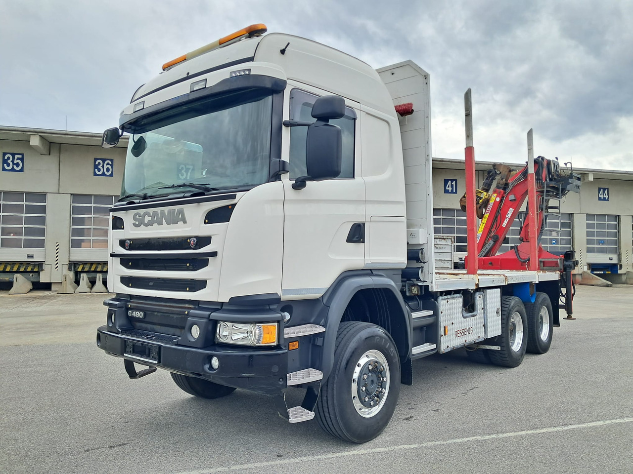 SCANIA G 490 6x6 Blatt-Blatt | Klima | Schaltgetriebe | Euro 6 | Penz-Kran 12Z | - משאית עץ, משאית מנוף: תמונה 2 SCANIA G 490 6x6 Blatt-Blatt | Klima | Schaltgetriebe | Euro 6 | Penz-Kran 12Z | - משאית עץ, משאית מנוף: תמונה 2