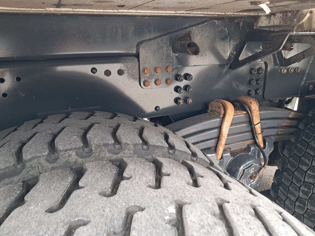 משאית עץ, משאית מנוף SCANIA G 490 6x6 Blatt-Blatt | Klima | Schaltgetriebe | Euro 6 | Penz-Kran 12Z |: תמונה 30