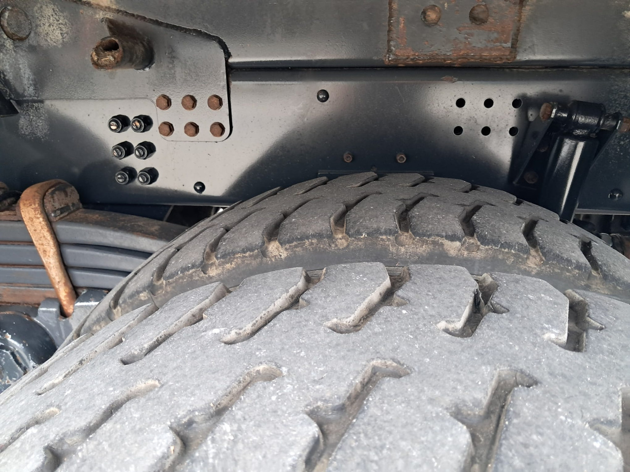 משאית עץ, משאית מנוף SCANIA G 490 6x6 Blatt-Blatt | Klima | Schaltgetriebe | Euro 6 | Penz-Kran 12Z |: תמונה 27