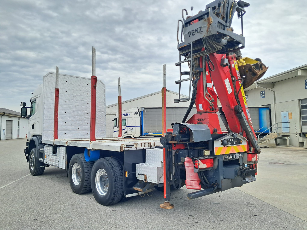 משאית עץ, משאית מנוף SCANIA G 490 6x6 Blatt-Blatt | Klima | Schaltgetriebe | Euro 6 | Penz-Kran 12Z |: תמונה 6