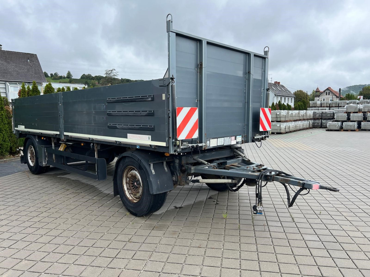 SCHWARZMÜLLER T- Serie SK 18 - קרון נגרר צד נופל/ שטוח: תמונה 2 SCHWARZMÜLLER T- Serie SK 18 - קרון נגרר צד נופל/ שטוח: תמונה 2