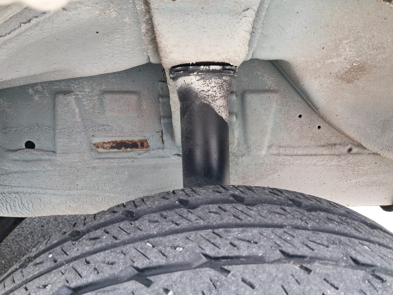 כלי רכב מסחרי עם תיבה VOLKSWAGEN LT 46-35 2.5 TDI: תמונה 31
