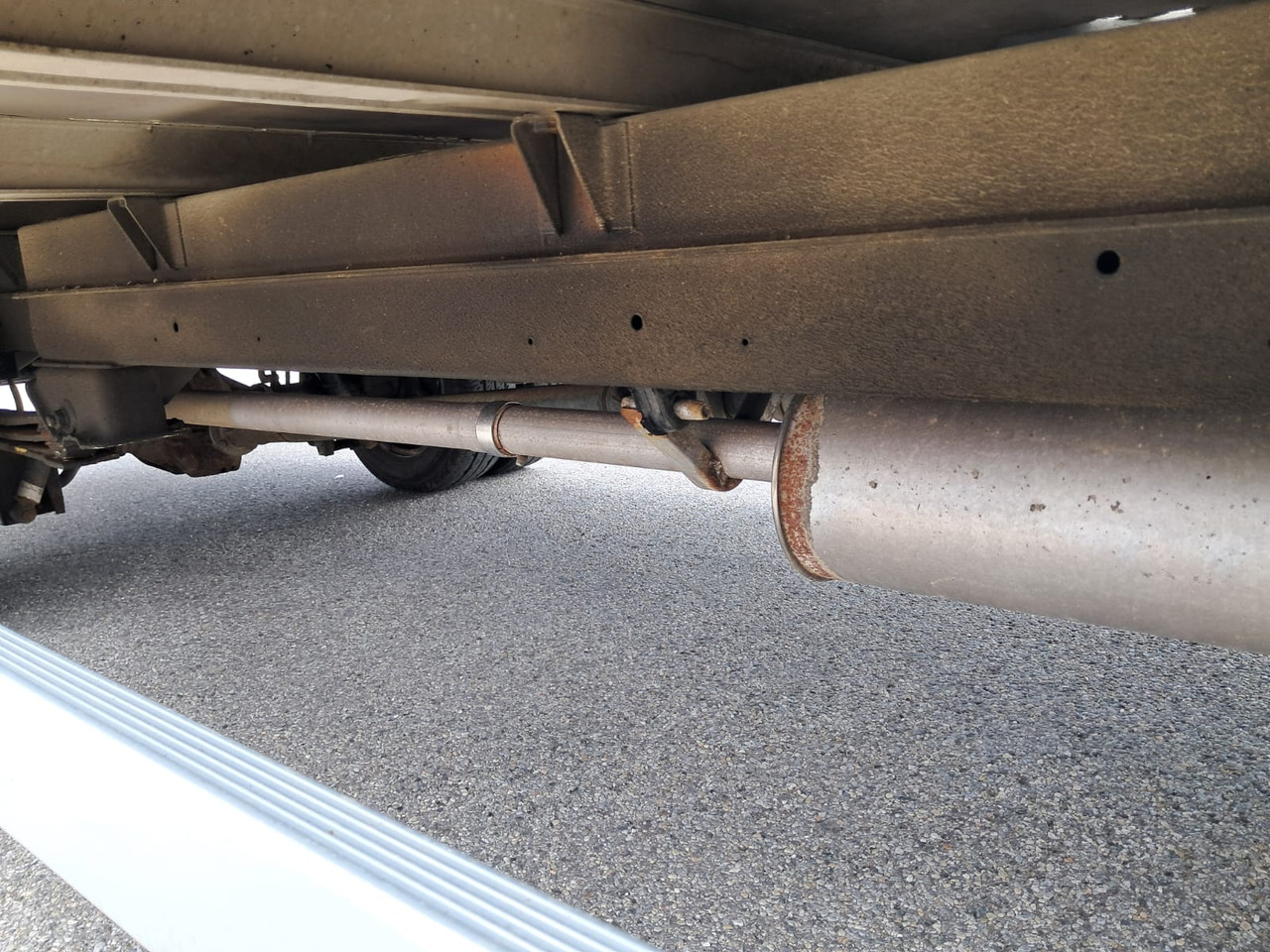 כלי רכב מסחרי עם תיבה VOLKSWAGEN LT 46-35 2.5 TDI: תמונה 28