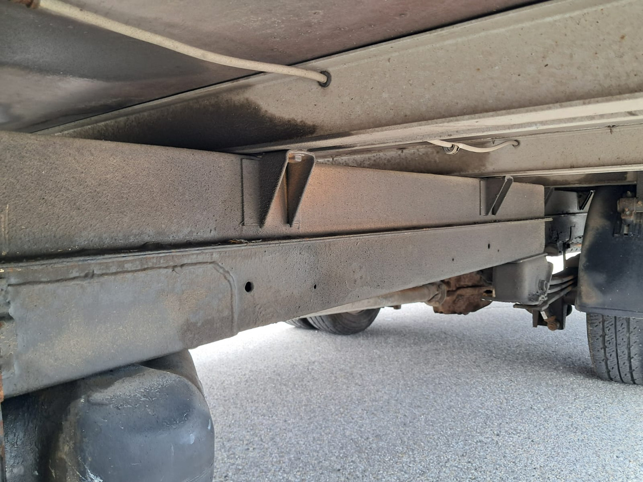 כלי רכב מסחרי עם תיבה VOLKSWAGEN LT 46-35 2.5 TDI: תמונה 30