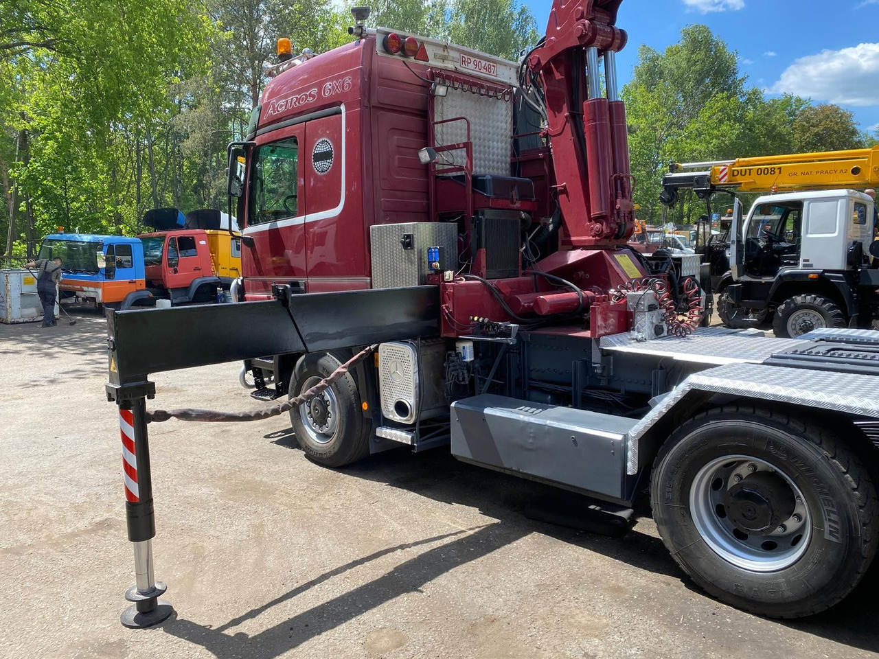 Mercedes-Benz ACTROS 3348 Kran HMF3720K4 Fly-Jip Fun k Klima - משאית מנוף: תמונה 5 Mercedes-Benz ACTROS 3348 Kran HMF3720K4 Fly-Jip Fun k Klima - משאית מנוף: תמונה 5